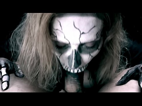 ❤️ Noia dimoni xuclant polla amb la seva boca negra i empassant semen. Porno a nosaltres ca.cassino-vulkan646.ru ﹏